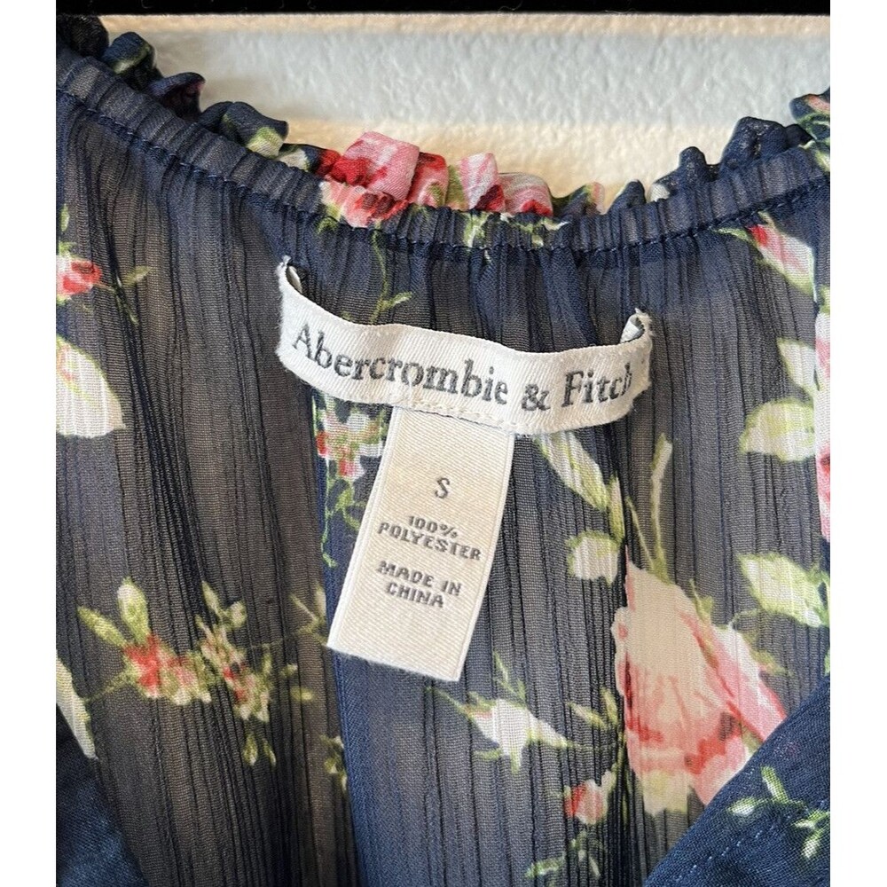 Abercrombie & Fitch Semi Sheer Womens Top Size Small Navy Floral Peasant - Picture 3 of 7